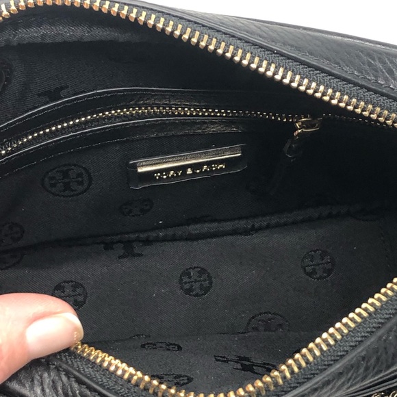 Nwt Tory Burch Bombe crossbody w chain - Picture 2 of 8